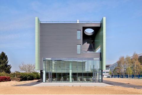 Architecture extérieure contemporaine de l'école