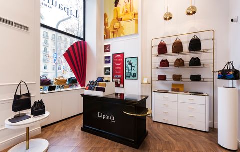 Detail of the design and finishes of the boutique