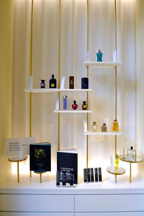 Vitrine d'exposition avec éclairage muséal