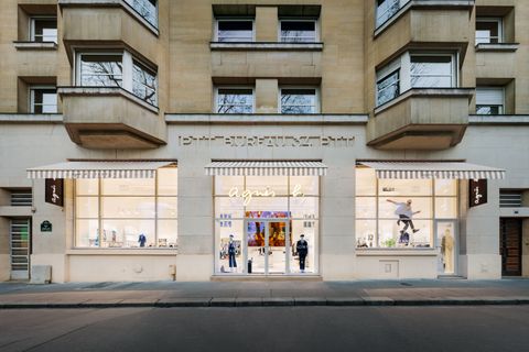 Magasin Agnès b